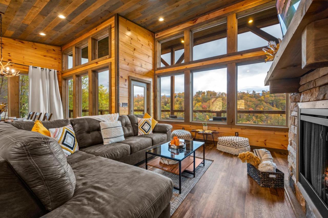 The Overlook - '21 Cabin - Gorgeous Unobstructed Views - Fire Pit Table - Gamerm - Hottub - Xbox - Lots Of Bears Gatlinburg Esterno foto