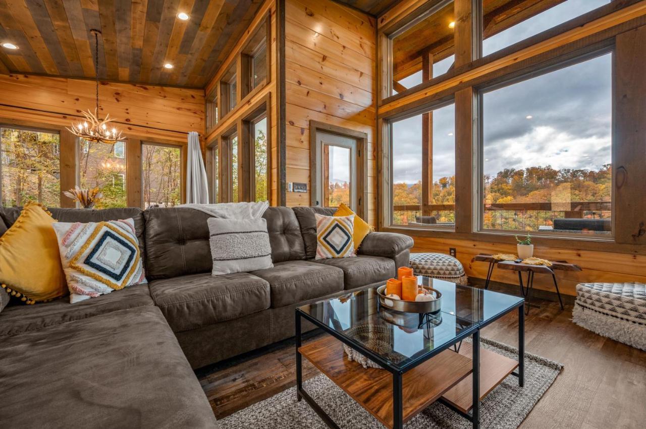 The Overlook - '21 Cabin - Gorgeous Unobstructed Views - Fire Pit Table - Gamerm - Hottub - Xbox - Lots Of Bears Gatlinburg Esterno foto