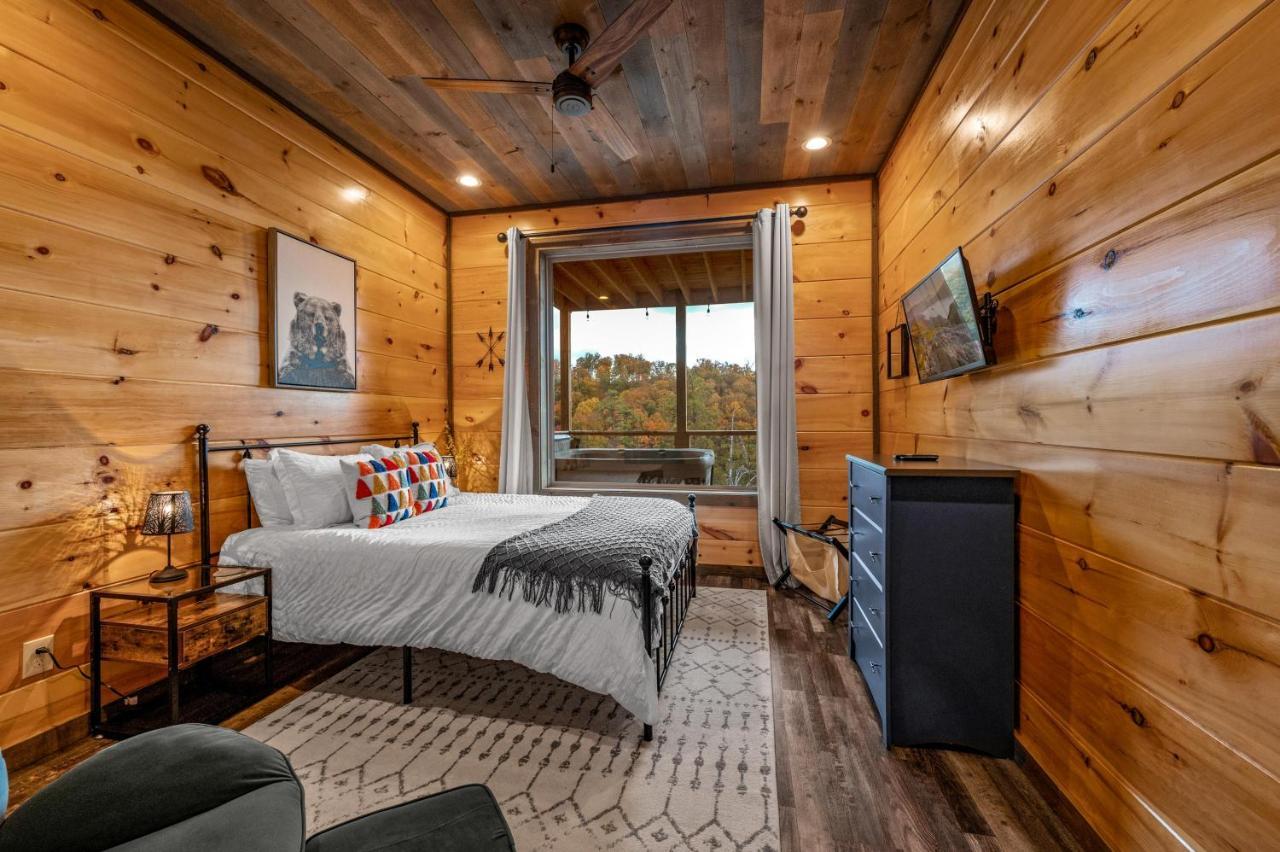 The Overlook - '21 Cabin - Gorgeous Unobstructed Views - Fire Pit Table - Gamerm - Hottub - Xbox - Lots Of Bears Gatlinburg Esterno foto