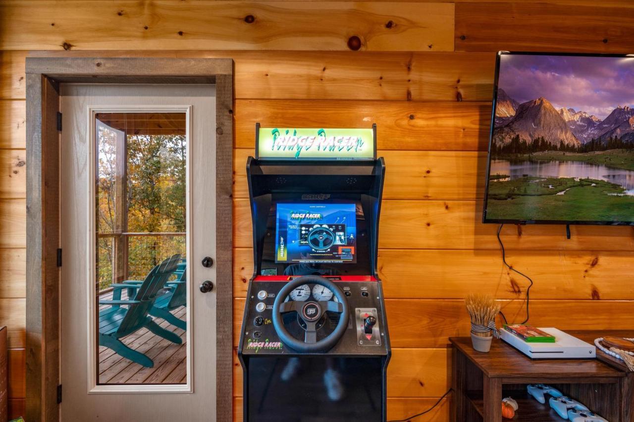 The Overlook - '21 Cabin - Gorgeous Unobstructed Views - Fire Pit Table - Gamerm - Hottub - Xbox - Lots Of Bears Gatlinburg Esterno foto