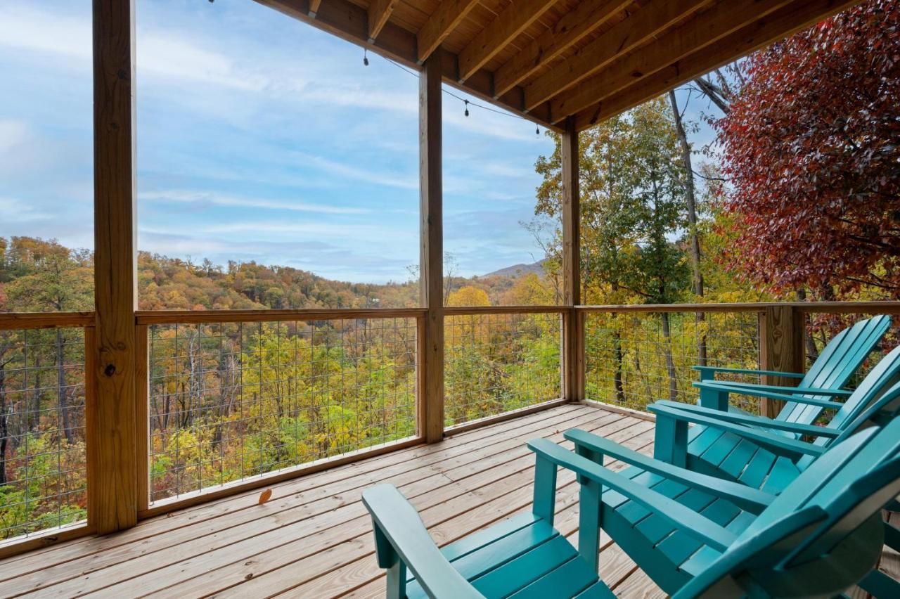 The Overlook - '21 Cabin - Gorgeous Unobstructed Views - Fire Pit Table - Gamerm - Hottub - Xbox - Lots Of Bears Gatlinburg Esterno foto