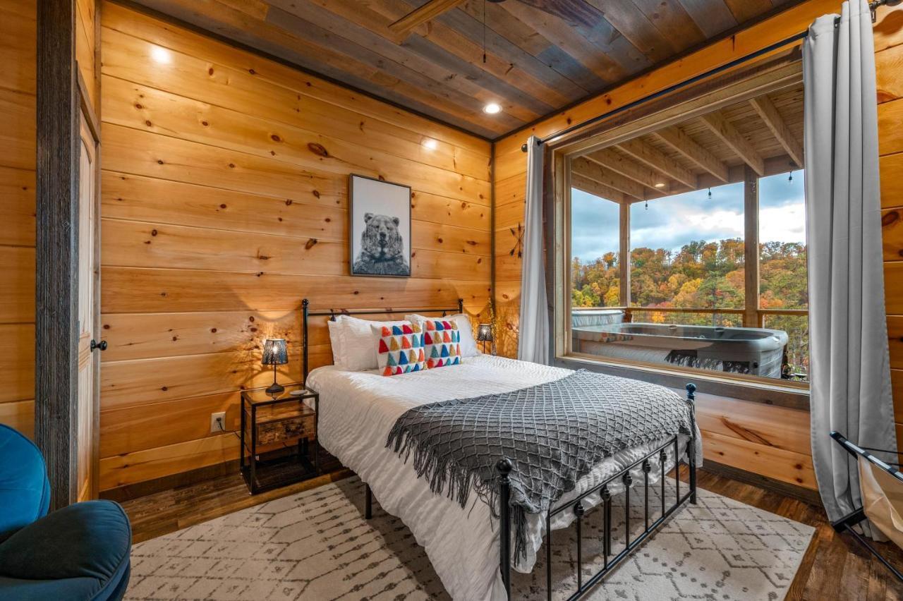 The Overlook - '21 Cabin - Gorgeous Unobstructed Views - Fire Pit Table - Gamerm - Hottub - Xbox - Lots Of Bears Gatlinburg Esterno foto