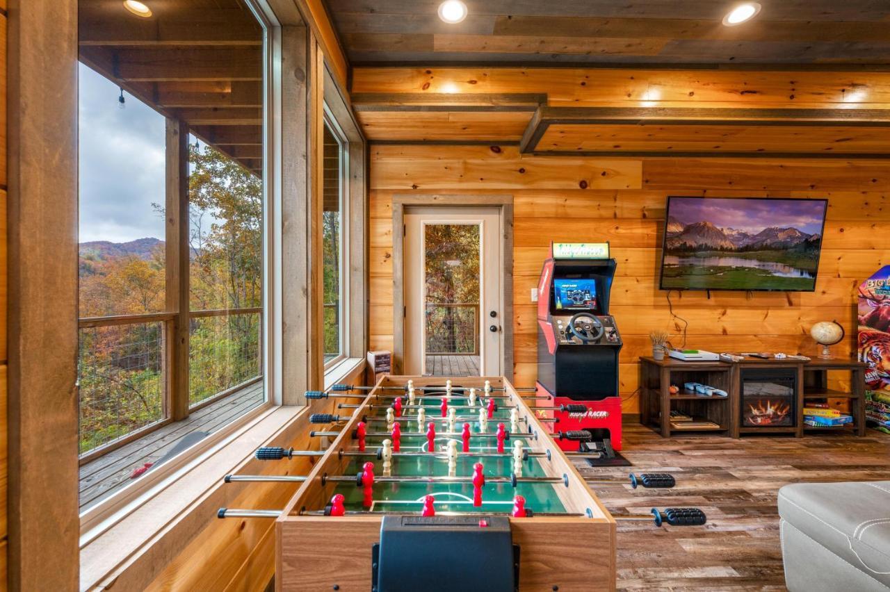 The Overlook - '21 Cabin - Gorgeous Unobstructed Views - Fire Pit Table - Gamerm - Hottub - Xbox - Lots Of Bears Gatlinburg Esterno foto