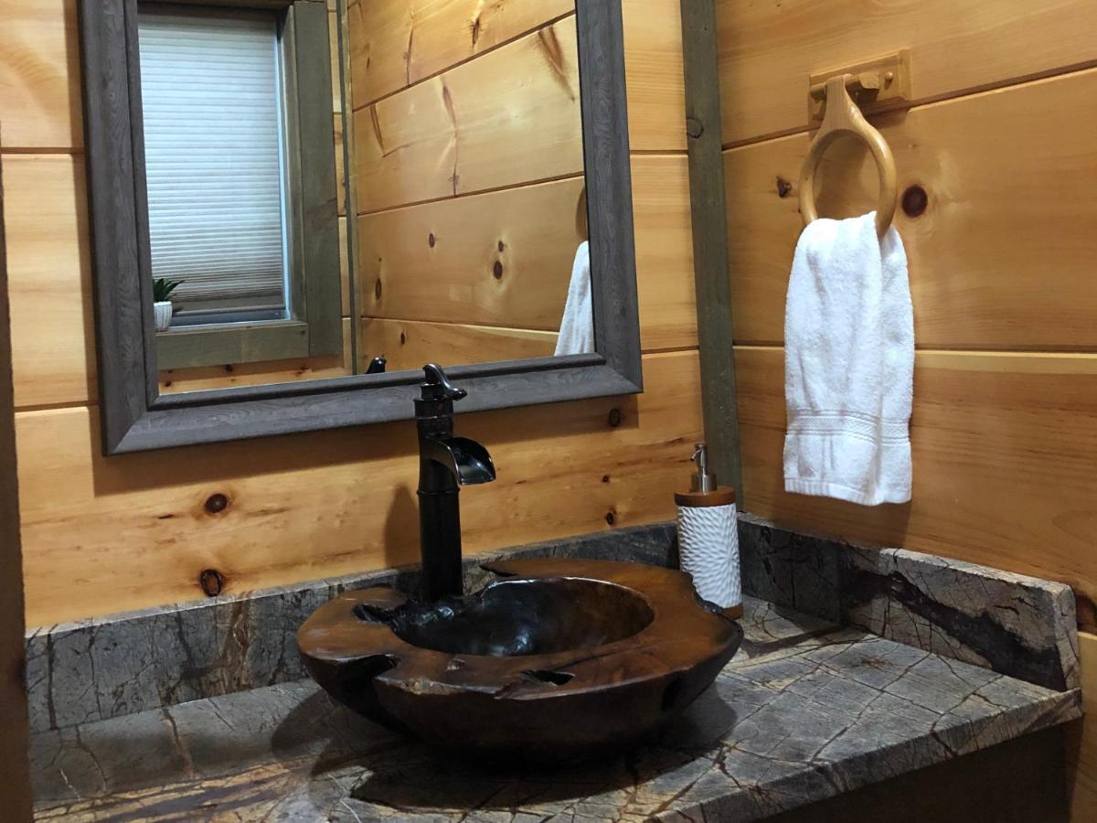 The Overlook - '21 Cabin - Gorgeous Unobstructed Views - Fire Pit Table - Gamerm - Hottub - Xbox - Lots Of Bears Gatlinburg Esterno foto